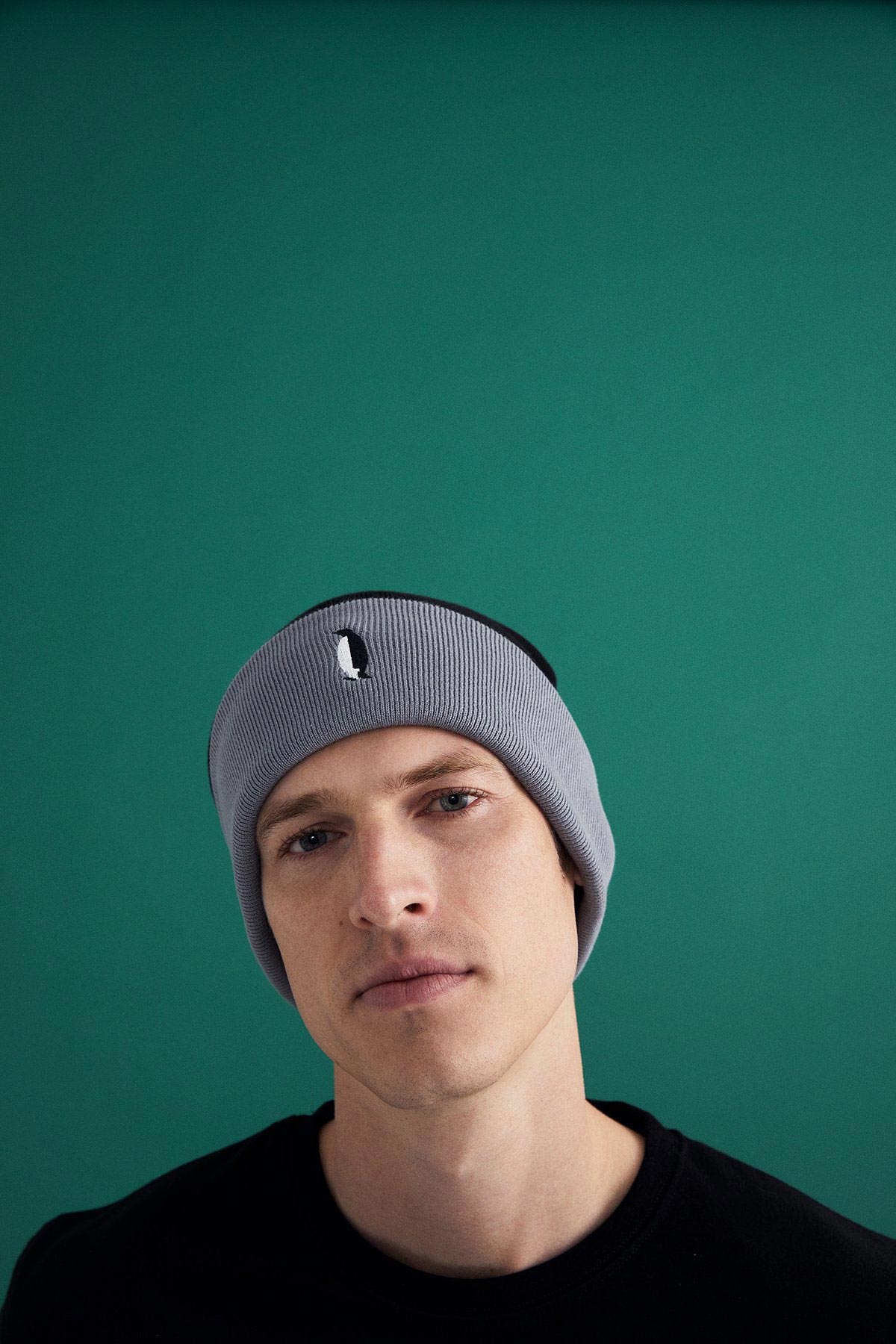 Penguin Beanie - Black/Gray