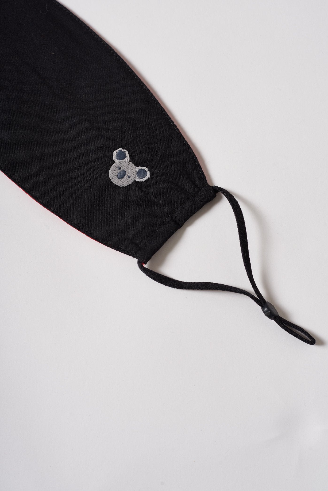 Koala Mask - Red Black