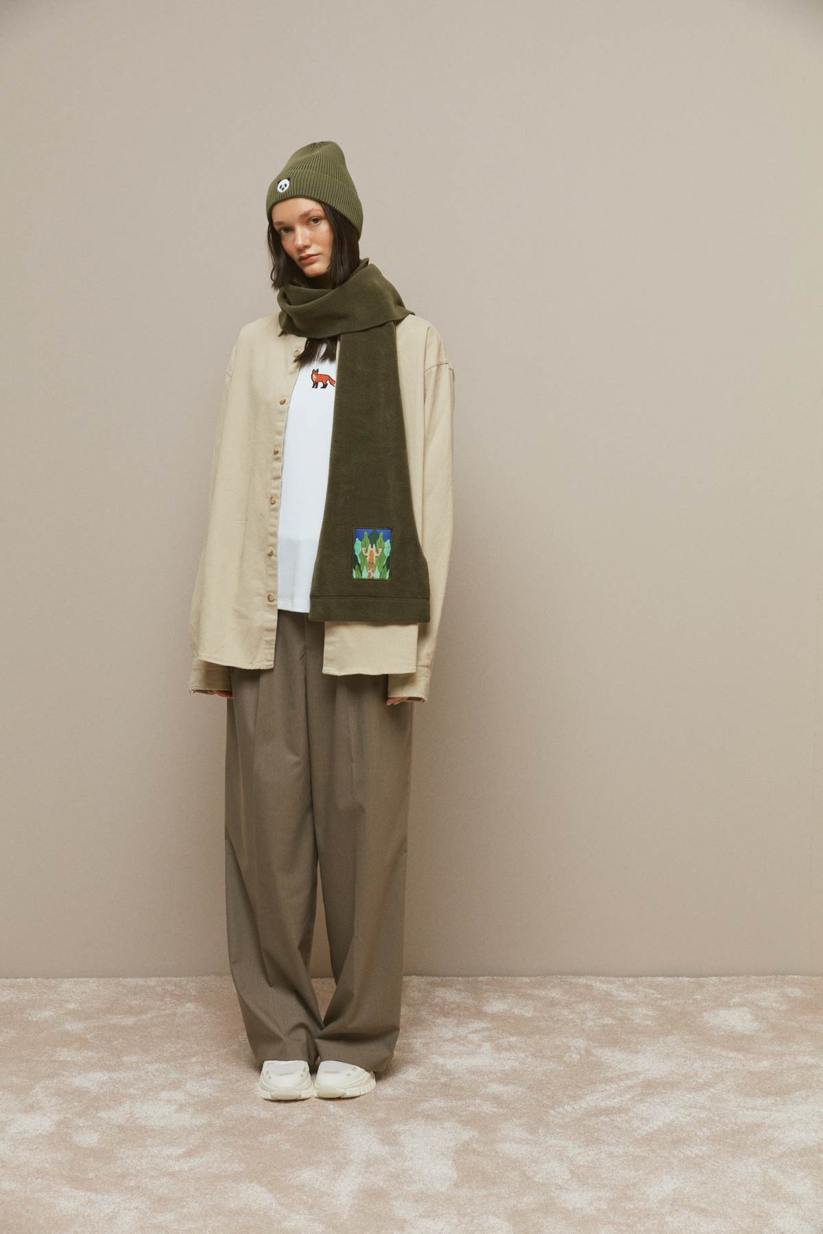 Giraffe Fleece Scarf - Khaki